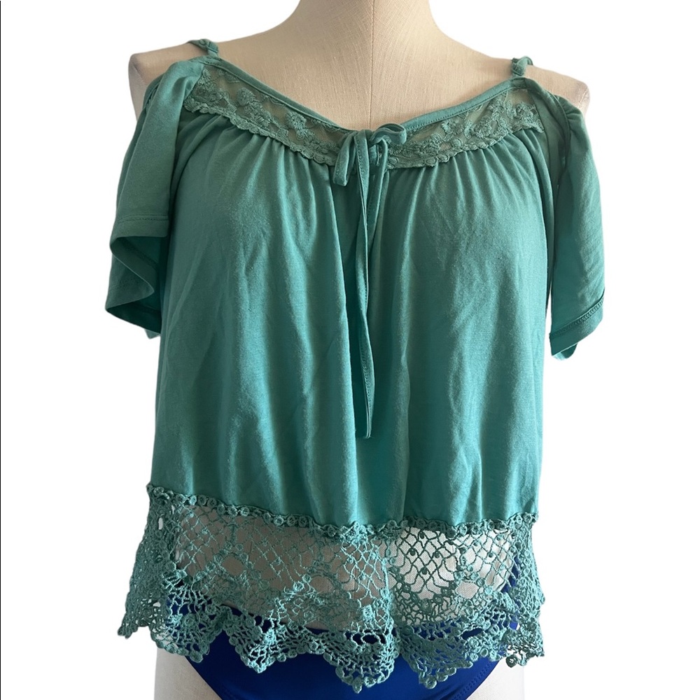 American Rag Cold Shoulder with Lace and adjustable straps Sz M